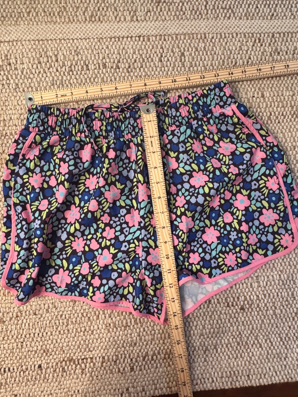 SSYS Floral Signature Athletic Running Shorts Black Pink Size M - Picture 4 of 7